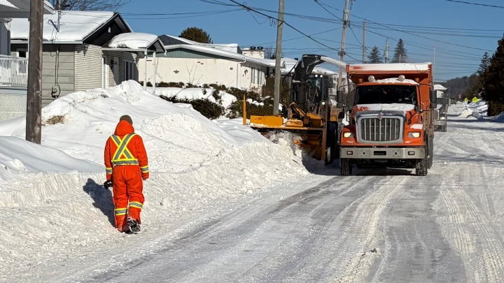 Opération d'enlèvement de la neige