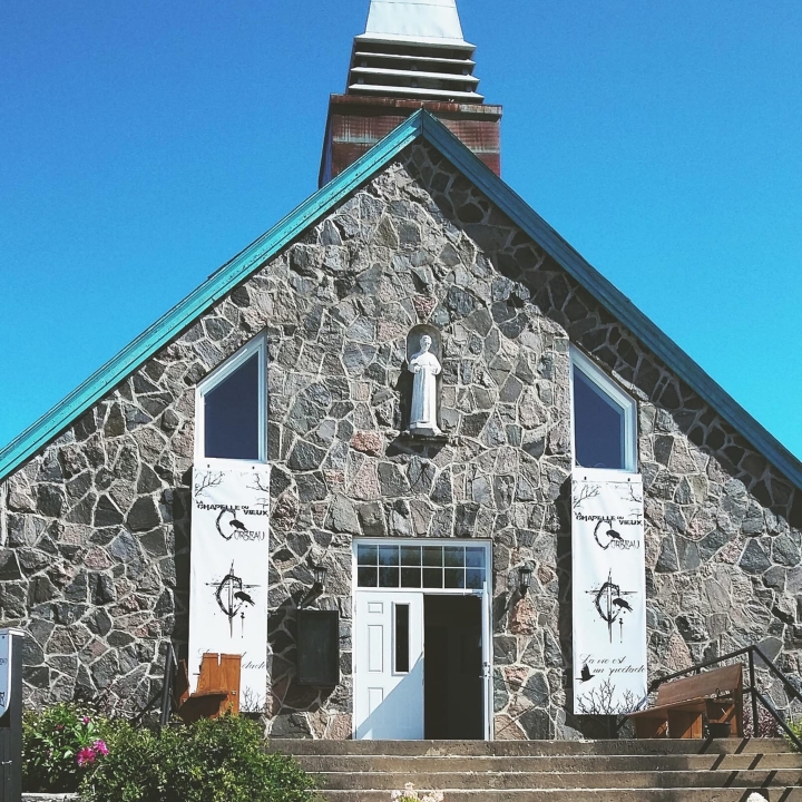 Spectacles à La Chapelle du vieux corbeau à La Bostonnais pour la période estivale - Le conseil d'agglomération apporte son soutien via le SDEF.