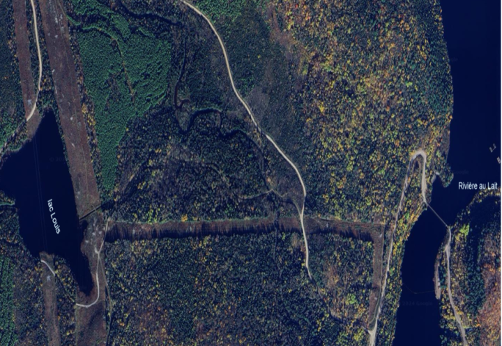 Démantèlement du pont enjambant le ruisseau La Tuque